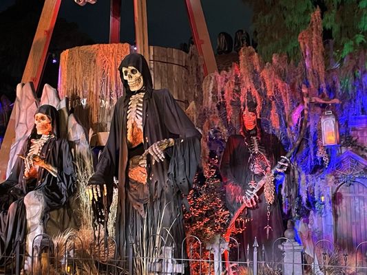 Knott's Berry Farm by null Knott's Berry Farm by null