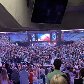 Dean E. Smith Center - Stadiums & Arenas Near Me - Chapel Hill, North Carolina