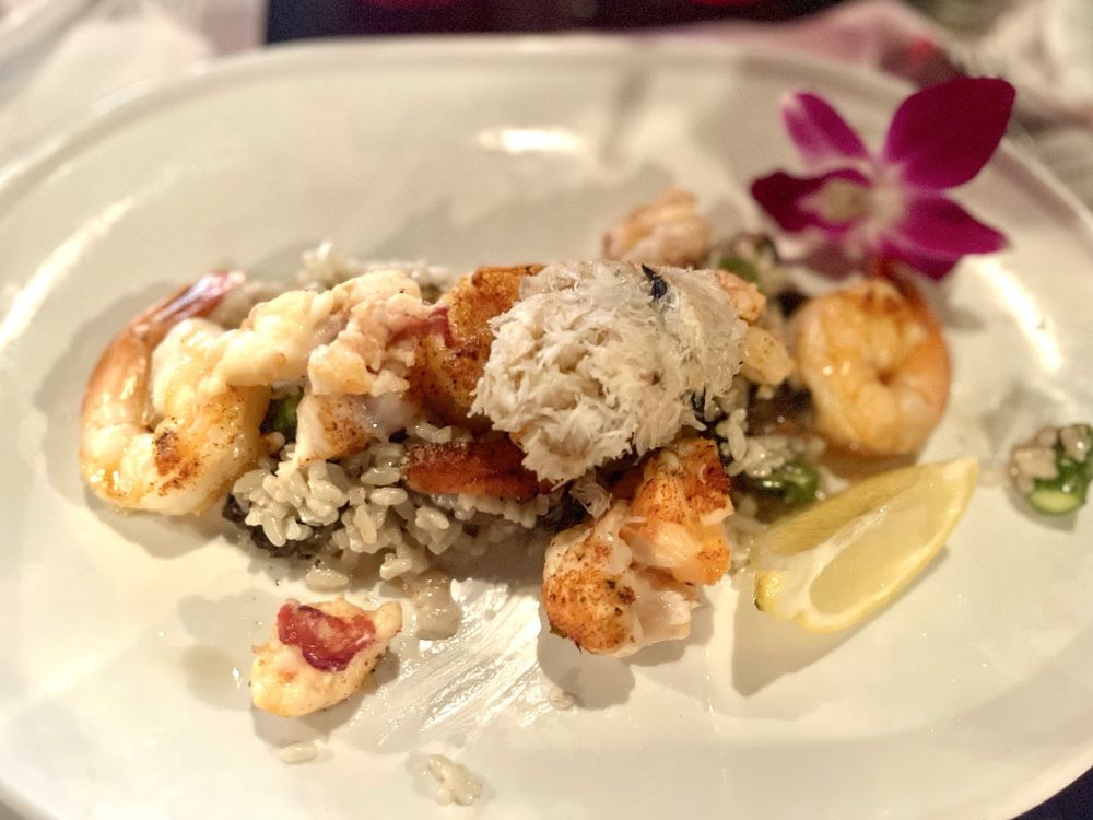 Walt's Fish Market & Restaurant South