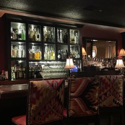 Jinja Bar & Bistro - Santa Fe - Quiet bar