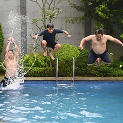 Earl Vaughn Pools & Concrete