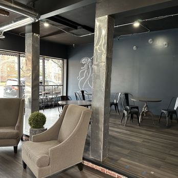Say Delicious - Seating Area - Bakeries Near Me - Aberdeen, Maryland