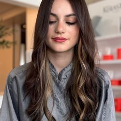 La Ruche Hair - Rich dark color with peekaboo face framing highlights