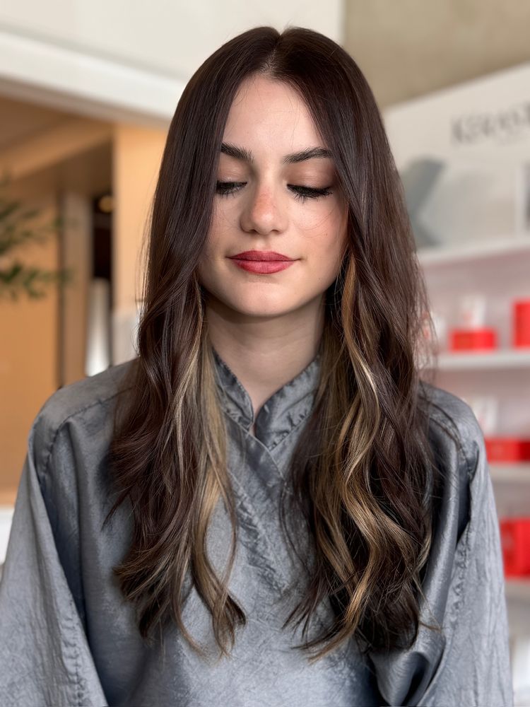 La Ruche Hair Image