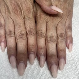 This is what 2 wk fill should look like I love Kelly's work she is amazing nail artist. My nails never lift with Kelly This is what 2 wk fill should look like I love Kelly's work she is amazing nail artist. My nails never lift with Kelly