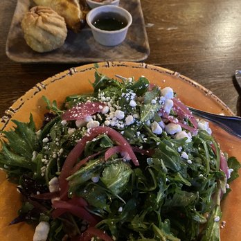 Ché - Salad and assorted empanadas - Argentine Near Me - Cincinnati, Ohio Ché - Salad and assorted empanadas - Argentine Near Me - Cincinnati, Ohio