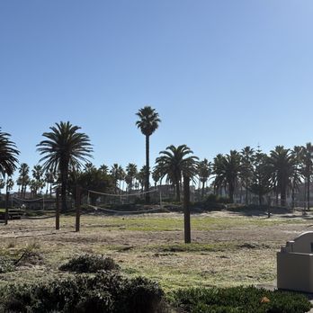 Oxnard Beach Park - Beaches Near Me - Oxnard, California