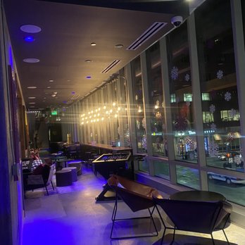 Bar Moxy - Cocktail Bars Near Me - Boston, Massachusetts
