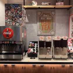 Raising Cane's Chicken Fingers - Drink area