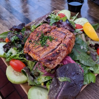 Encinitas Fish Shop - Yellowtail salad with house seasoning and garlic butter - Seafood Near Me - Encinitas, California Encinitas Fish Shop - Yellowtail salad with house seasoning and garlic butter - Seafood Near Me - Encinitas, California