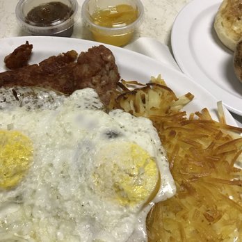 The Huddle - corned beef hash, eggs over medium, hash browns and english muffin. - American Near Me - San Diego, California The Huddle - corned beef hash, eggs over medium, hash browns and english muffin. - American Near Me - San Diego, California