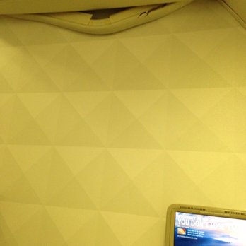 Delta Air Lines - Piping falling from overhead bin. - Airlines Near Me - Louisville, Kentucky