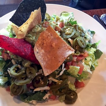 Black Rabbit Bar & Grille - New American Near Me - Lakeville, Connecticut