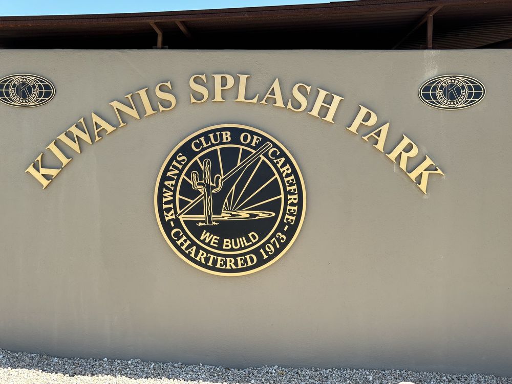 Kiwanis Sundial Splash Park Logo