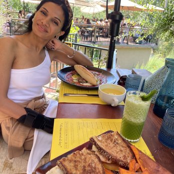 Cafe on 27 - Breakfast & Brunch Near Me - Topanga, California Cafe on 27 - Breakfast & Brunch Near Me - Topanga, California