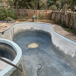 Ricky J’s Pool Cleaning Services