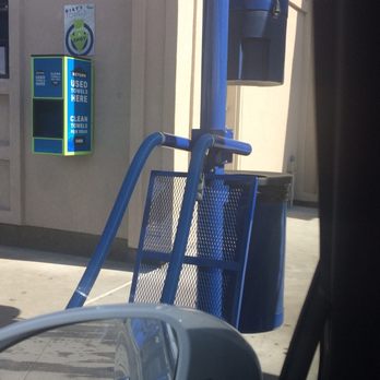 Epic Shine Car Wash - The blue mesh rectangle on the blue pole is for placing your floor mat on to vacuum it. There is a clip to hold it - Car Wash Near Me - Meridian, Idaho Epic Shine Car Wash - The blue mesh rectangle on the blue pole is for placing your floor mat on to vacuum it. There is a clip to hold it - Car Wash Near Me - Meridian, Idaho