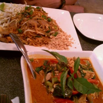 Ginger Thai - Red curry, pad thai - Thai Near Me - Nashville, Tennessee