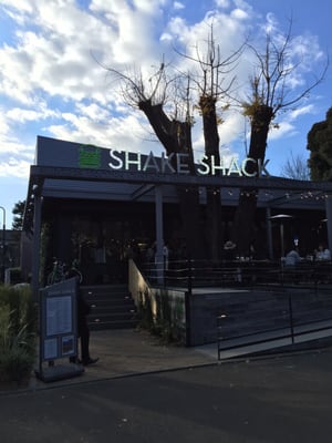 SHAKE SHACK Gaien by null