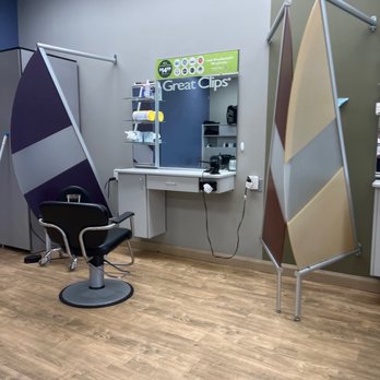 Great Clips - Inside - Barbers Near Me - Cheyenne, Wyoming Great Clips - Inside - Barbers Near Me - Cheyenne, Wyoming