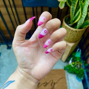 Cuccio Nails - powder dip extension gel by nhi - Nail Salons Near Me - Los Angeles, California
