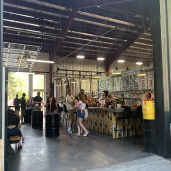 Lake Arrowhead Brewing - Breweries Near Me - Lake Arrowhead, California