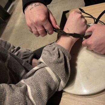 B Linked - Jewelry Near Me