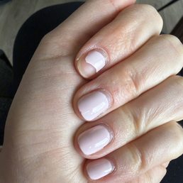 8 days after my gel manicure: bad chipping and peeling. My other hand also looks bad unfortunately