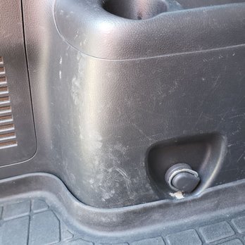 Auto Pride - Hello, there's sand. Can you vacuum? - Car Wash Near Me - San Carlos, California Auto Pride - Hello, there's sand. Can you vacuum? - Car Wash Near Me - San Carlos, California
