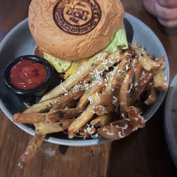 Bayou & Bottle - New American Near Me - Houston, Texas