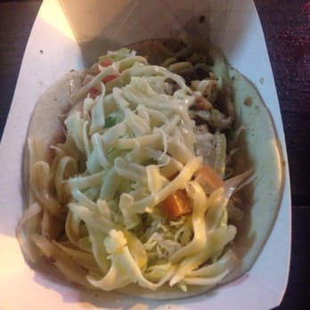 Raul's Tacqueria - Chicken taco on flour. - Food Trucks Near Me - Austin, Texas