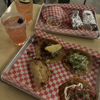 Roadside Taco - Birria taco, Al pastor taco, chicken taco, cochinita pibil, blackberry margarita - Tacos Near Me - Studio City, California Roadside Taco - Birria taco, Al pastor taco, chicken taco, cochinita pibil, blackberry margarita - Tacos Near Me - Studio City, California