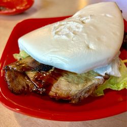 Nara Ramen - Pork bao