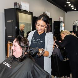Top Knox Beauty Bar