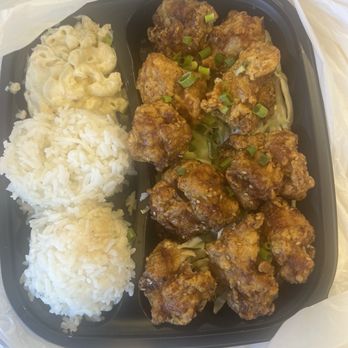 Zippy's Waipahu - Korean Fried Chicken - Diners Near Me - Waipahu, Hawaii