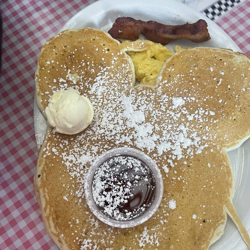 Sax's Joint - Kids, pancakes, eggs, and bacon - Breakfast & Brunch Near Me - Petaluma, California Sax's Joint - Kids, pancakes, eggs, and bacon - Breakfast & Brunch Near Me - Petaluma, California