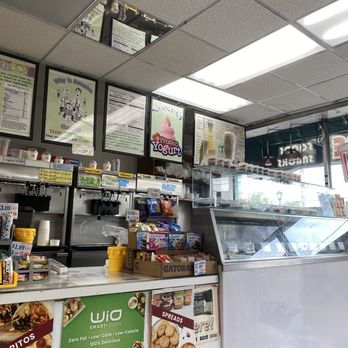 Lengo's Ice Cream World - Front register and menu, ice cream - Ice Cream & Frozen Yogurt Near Me - Merrick, New York Lengo's Ice Cream World - Front register and menu, ice cream - Ice Cream & Frozen Yogurt Near Me - Merrick, New York