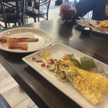 Maple Bacon Restaurant - First try at a well done omelette - American Near Me - Plano, Texas Maple Bacon Restaurant - First try at a well done omelette - American Near Me - Plano, Texas