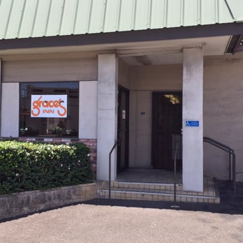 Grace's Inn - outside - Fast Food Near Me - Honolulu, Hawaii
