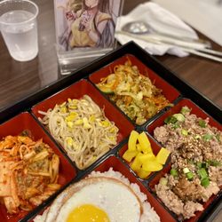 Nifty's Korean BBQ & Ramen - Bulgogi bento box