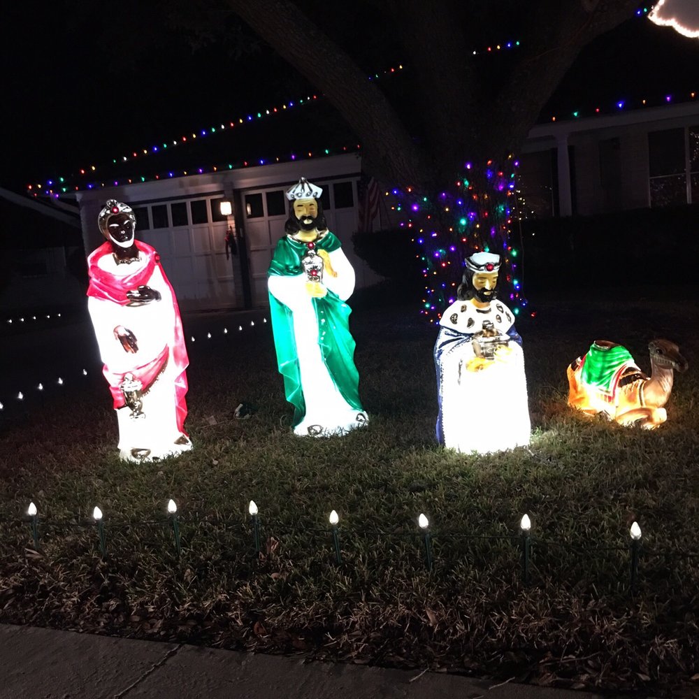 Windcrest Light Up - 3 Antique Wiseman - Festivals Near Me - San Antonio, Texas Windcrest Light Up - 3 Antique Wiseman - Festivals Near Me - San Antonio, Texas