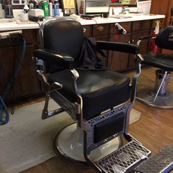 Ford's Barber Shop