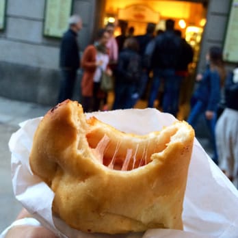 Luini - Yummy tomato and mozzarella panzerotti - Panzerotti Near Me - Milan, Michigan Luini - Yummy tomato and mozzarella panzerotti - Panzerotti Near Me - Milan, Michigan