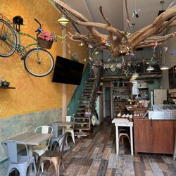 Vintage Café - Inside