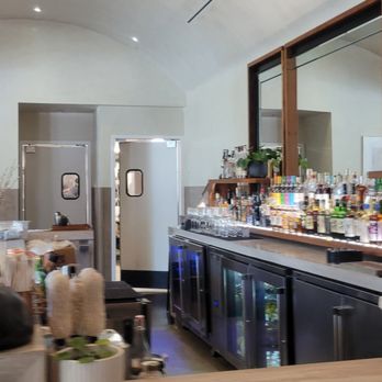 Panda Inn - Bar.. kitchen - Chinese Near Me - Glendale, California