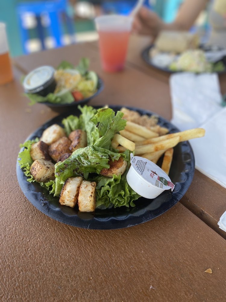 Woodys Waterfront Cafe and Beach Bar