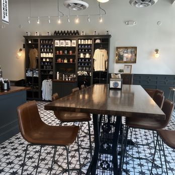 Parlor Doughnuts - Seating and merchandise - Coffee & Tea Near Me - Okatie, South Carolina Parlor Doughnuts - Seating and merchandise - Coffee & Tea Near Me - Okatie, South Carolina