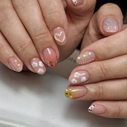 Gelly Bar Nail Studio