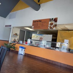 Three Yuan Join - Dining area