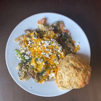 B Matthews Eatery - Veggie scramble - New American Near Me - Savannah, Georgia